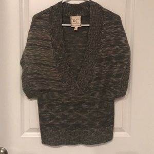 Short sleeve sweater large